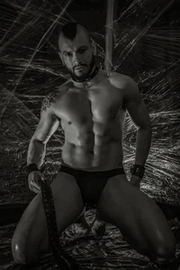 castle_87: PLASTIXX RED!!! ( 2 фото)