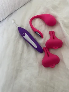 Horny_mom40 En del av mina leksaker Hình 4