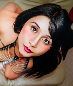 Valerie__Saenz Public Billede 3