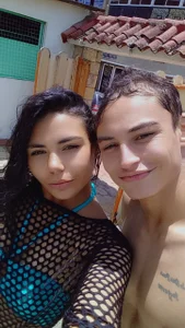 Friends_Crazy Public Pic 7