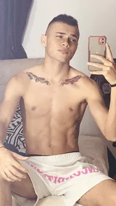 soyander03_ kullanıcısının KISSES 😘 albümü -  2 fotoğraf