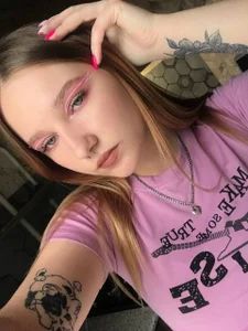 ElletteAnsteads XXX-Nackfoto 5