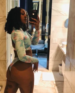 Queenin_Star Public Pic