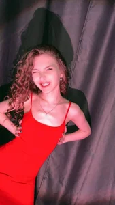 AuraLune__'s Red dress Sex Photo 2