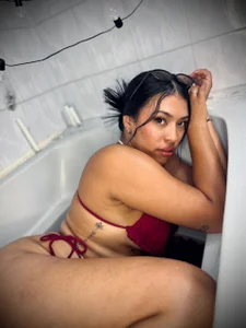 RiriiBrunette__'s BAIN PRIVÉ 💧🍷 Sex Photo 6