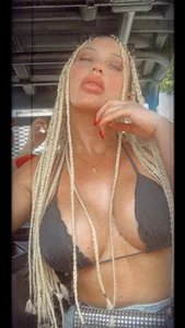 Lizz_Tayler Honey Pic 2