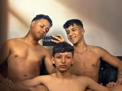 MaelSebasAndRobert1 Who else is joining us? Immagine  3