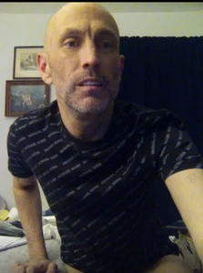 LayingRealism Public Εικόνα