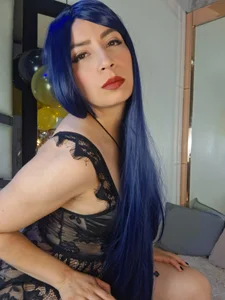sexy eliza with wig de ElizabethAdams_  3 Imagens