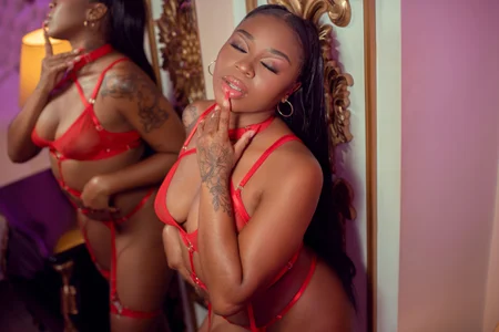 ValeryLeinz Public Pic