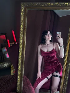 Your Queen de cherry_lilith  7 Imagens