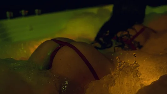 AgattaDuque: Come with me to the bathtub ♥ ( 6 фото)