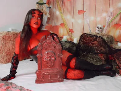 KateMoorex From beyond the grave Hình 9