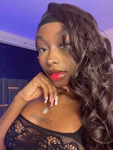 ChannelQueen The Beauty in black 🖤 Pic