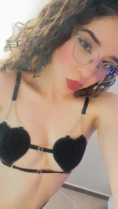 Amara_Davis1 Public Foto