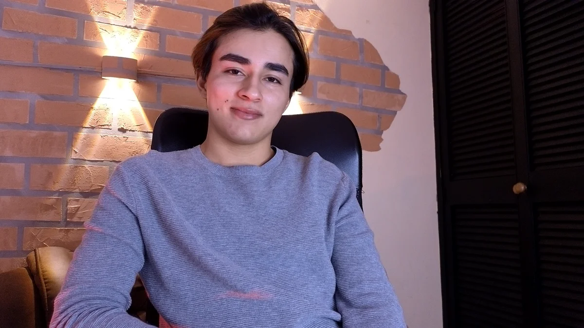 Connorr_01 immagine di tendenza 4084