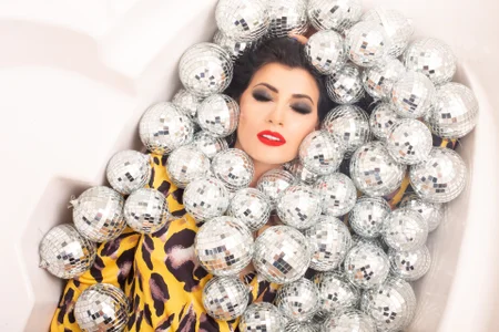 StunnigArt smile and holidyas Pic 2