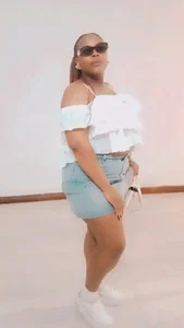 Sexy_LipsXxMake her the wifr Bild 2