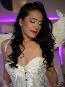 RaisaVawn Your angel Immagine  6