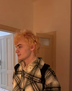 JameMiller It's just me) Hình