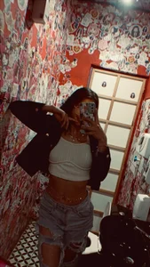 Madelaine_T18 Public Pic 5