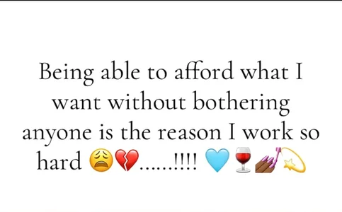 Pretty_Selina1 Public Pic 2