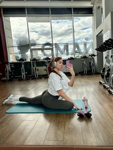 HeatherStrain Gym girl - {count, plural, one {תמונה אחת} two {שתי תמונות} many {# תמונות} other {# תמונות}}
