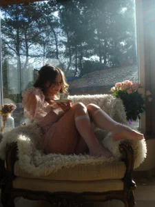 LanaLovely Lana Gambar 3