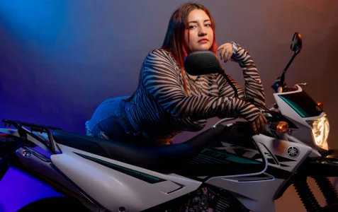 mishell_lovely I like motorcycles Kuva 6