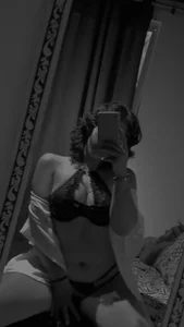 Julieta_Hass Public Bilde