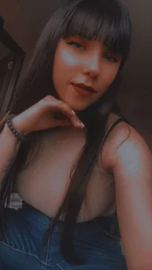 Megan_lovelyy Public Pic 5