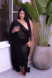 miahkumar 🖤 Pic 5