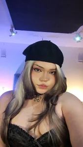 Just Me de Maxxxine1  2 Imagens