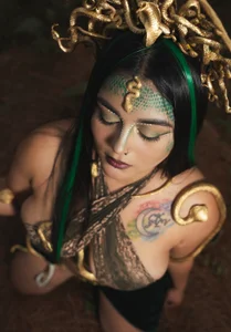 alina_stark 🎃🅷🅰🅿🅿🆈 🅷🅰🅻🅻🅾🆆🅴🅴🅽🎃 사진 2