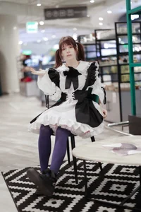 Moon_Lollie_のCosplay your sweet maidの 7枚の写真