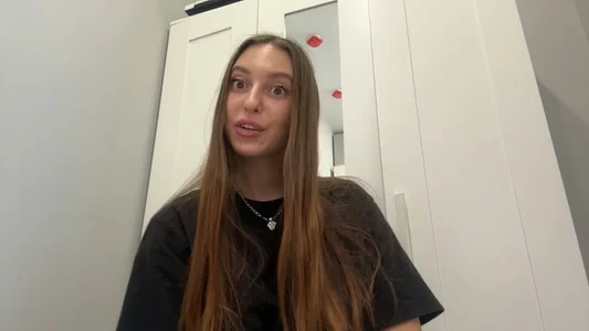 selena_favnのBest view on the internet 💋の 2枚の写真