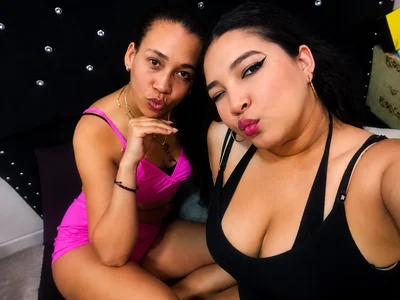 Charlot_Vixen Why choose one when you can adore us both? 💋 Hình