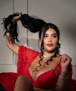 Tu princesa 👑 🥰💋 de Issane_Peru  2 Imagens