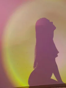 AlanaJones1 the queen nude Foto