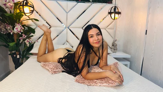 Alba_Rosee Public Kuva