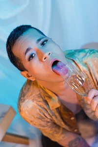 🎉🍑 I want spanks and kisses... it’s my birthday. de Sidney_Belle  2 Imagens