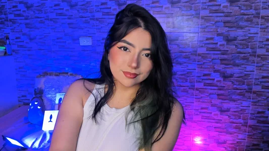 sammy_bunny1 a strawberry Pic 2