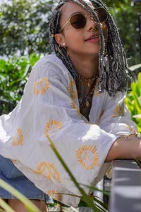 daiana_curlyLetting nature surround me 🌱图片 5