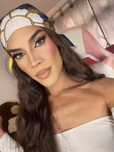 camila_hootie CAMI slika 2