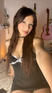 AlexahRosse Public Pic 3