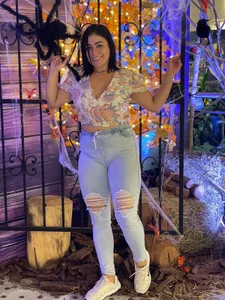 EmilyPeytonn: Public ( 4 фото)