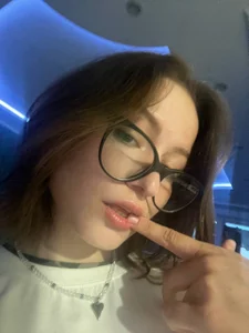 RoseanneCavers's 3 Sex Photo 1
