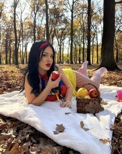 KenyaCruzAre you the wolf? 🪵图片 4