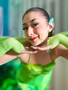 MilenaCrown A little shine, a little danger ✨💋 Pic 3