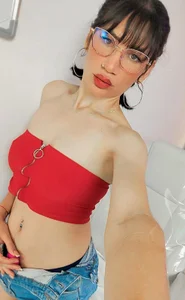 ReyshelSwith Come and enjoy this hot girl 🔥 Pic 2